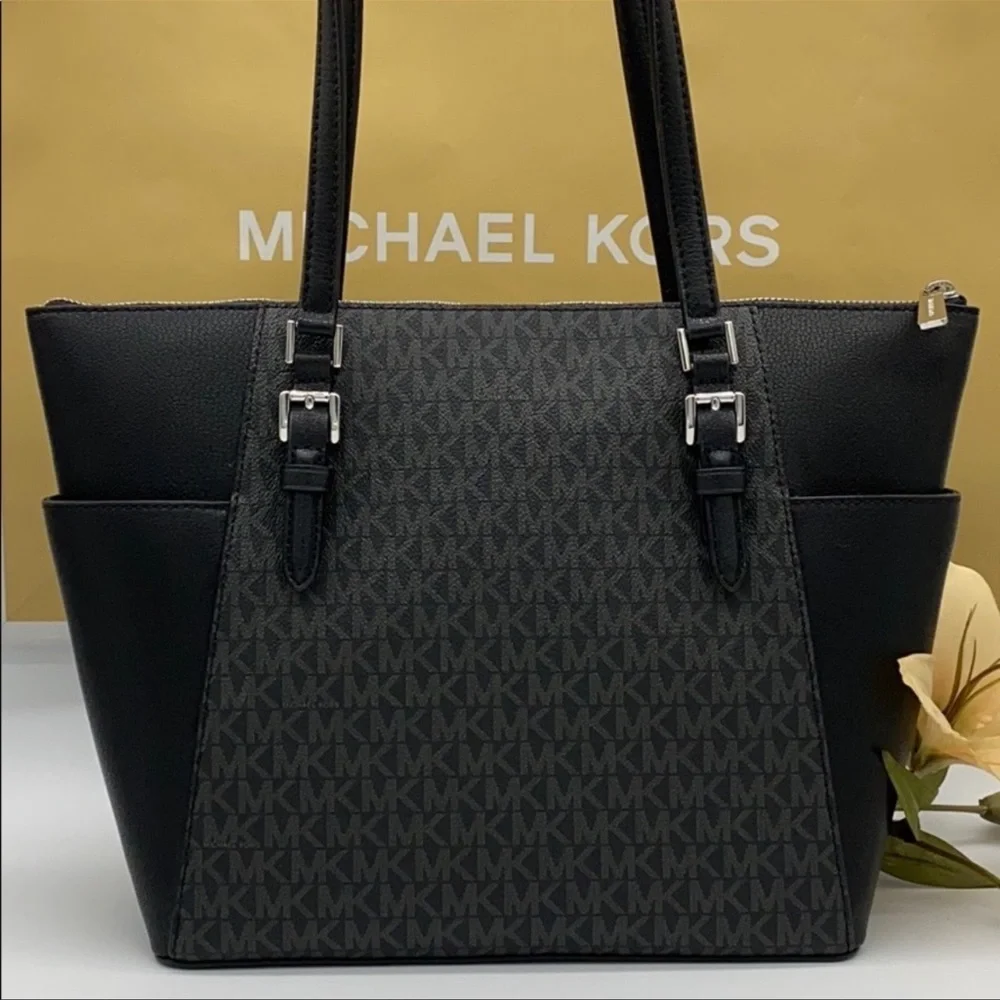 MICHAEL KORS CHARLOTTE LARGE TOP ZIP Black tote - Picture 12 of 16